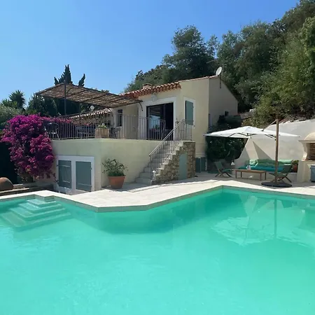 Сasa de vacaciones On The Seaside With Pool In Valmer *